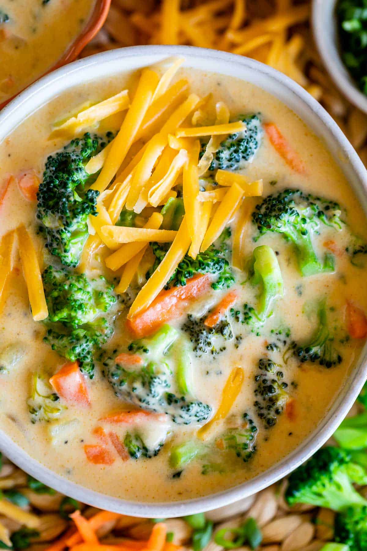 Homemade 30-Minute Broccoli Cheddar Soup: Family-Friendly Veggies